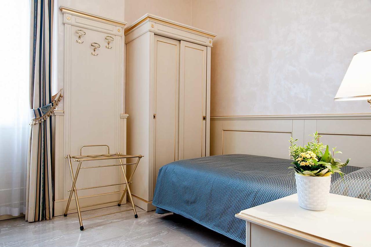 Nouvel Hotel Des Bains Pesaro Eksteriør bilde